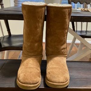 Ugg Tall chestnut boots gentle used